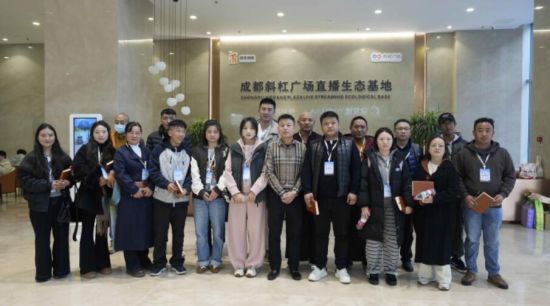 ����Fǰ���ɶ�б�܏V��ֱ�����B(t��i)���ؿ���W��