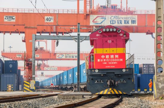 2025��11��28�գ��КW���е�12�f�Џĳɶ����H�F·��ʼ�l(f��)���ɶ�����׽��^(q��)ί���������D