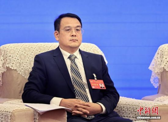 �����Ĵ�ʡ���f(xi��)��ί�����Ĵ�ʡί��(hu��)ί�T���ɶ���ί��(hu��)��ί�����ܡ����� �z